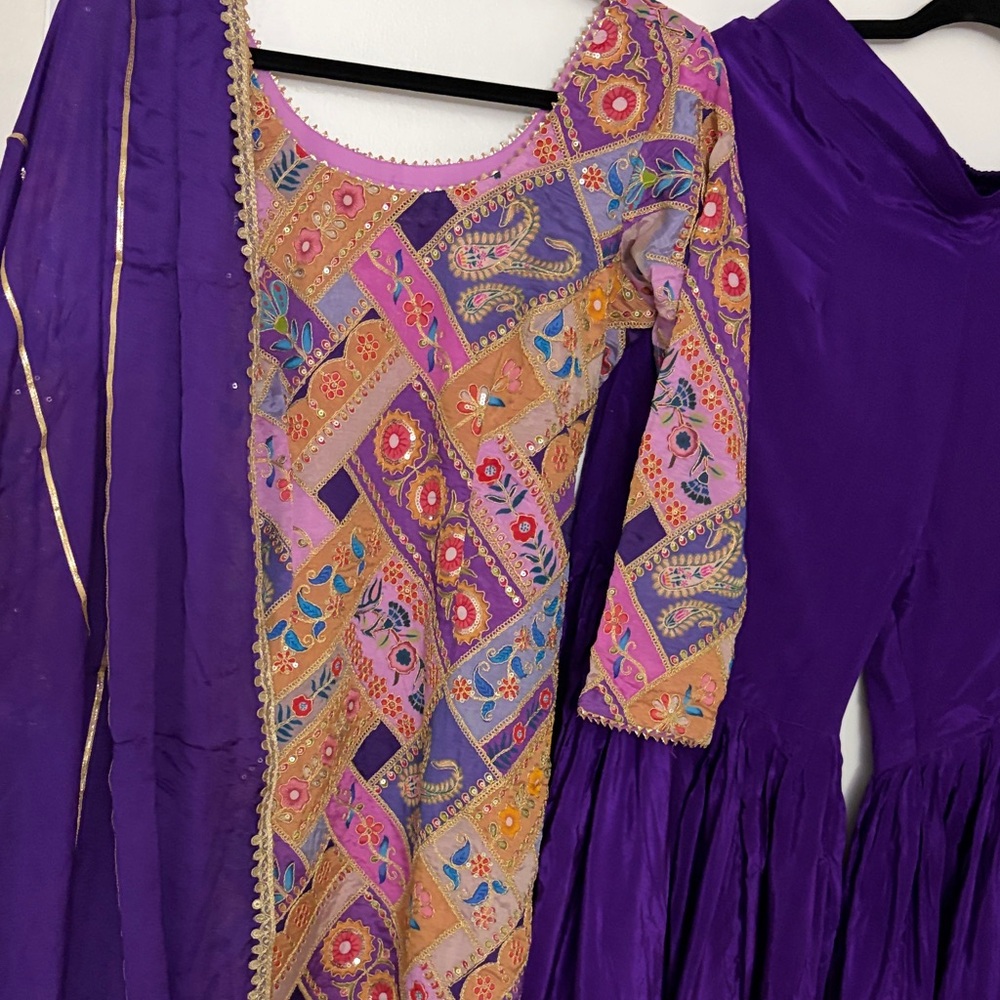 Brand NEW Purple Embroidered Women’s gharara Indian suit Set Indian outfit - Picture 5 of 8